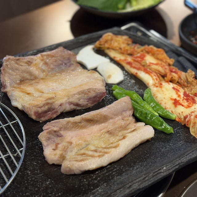 종각역 삼겹살 맛집 육석관