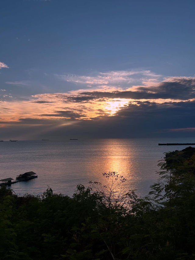 เที่ยว เกาะสีชัง จ.ชลบุรี 1 คืน2วัน ไม่มีรถส่วนตัว