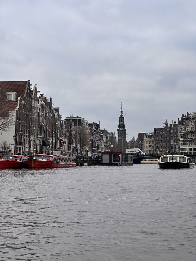 Romance on the Water: Lovers Canal Cruise in Amsterdam