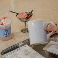 นิทรรศการเดือนแห่งความรัก “Behind the Cup"🌺