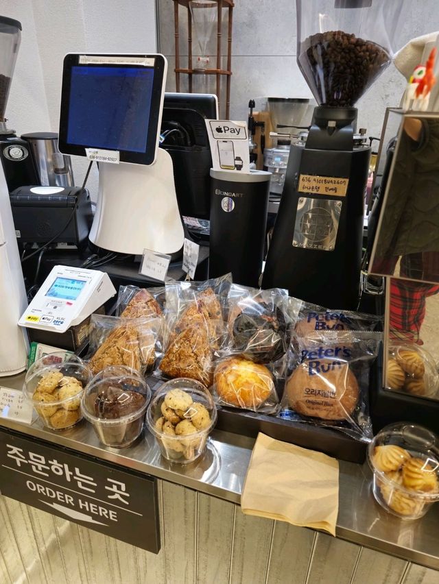 국내여행 대전 둔산동에 있는 작은 카페 둔산동 커피집