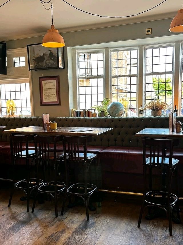 The Bell & Crown
