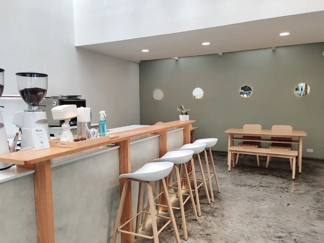 One Another Cafe บางปู