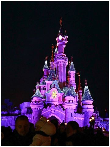 フランス/パリ】オーロラ姫モチーフのピンク色のお城が可愛すぎる