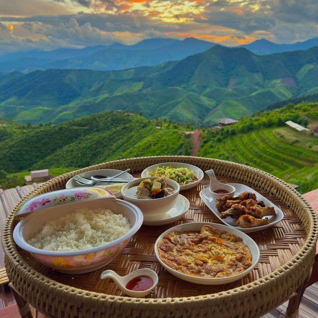 นอนที่พักหลักร้อย วิวหลักล้านของจริงงง⛰️💚🍃