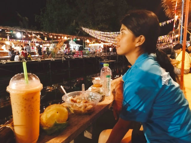 ตลาดน้ำย้อนยุค @ปากพนัง