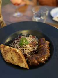 อิ่มอร่อยในบรรยากาศสุดโรแมนติกที่ร้านระเบียงชา