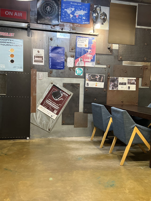A:git cafe nearby mangwon station ,the best coffee