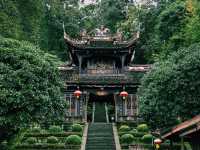 🇨🇳:成都 神秘の霊山で“心と体”を浄化する癒しの旅へ