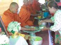 ทำบุญสงกรานต์2568