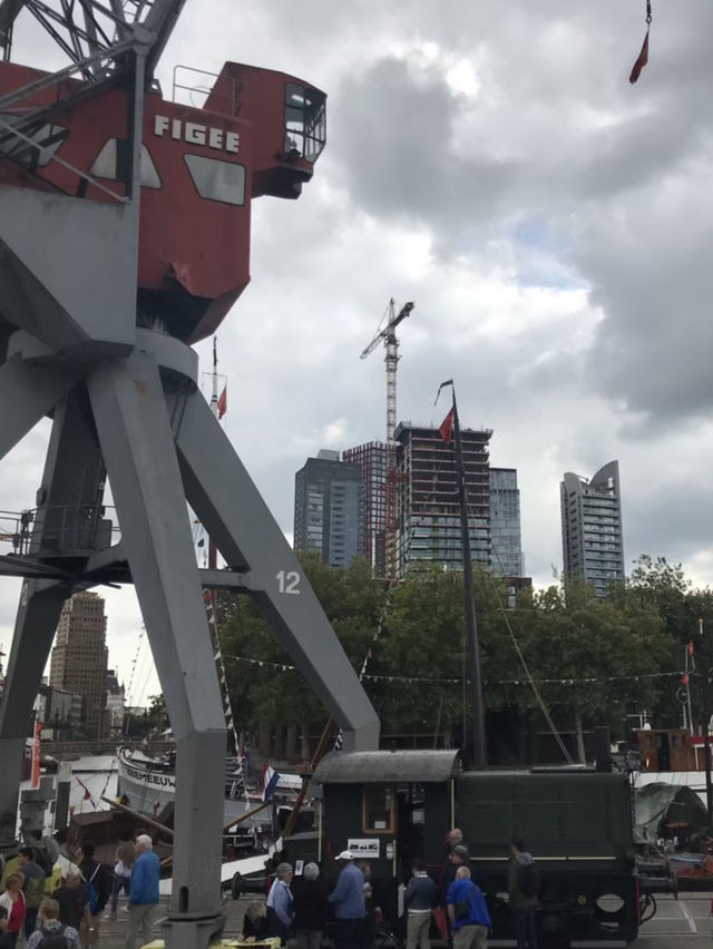 えっ、ここ本当にヨーロッパ！？近未来すぎるロッテルダムの街並みに大興奮！🏙️🚀✨