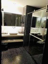 “M Roof Hotel Ipoh — Modern Urban Comfort Meets Stylish Simplicity”
