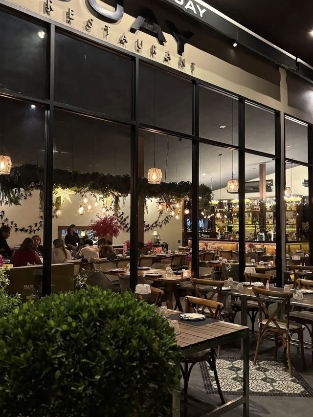 Elegant Dining at Suay Cherngtalay, Phuket