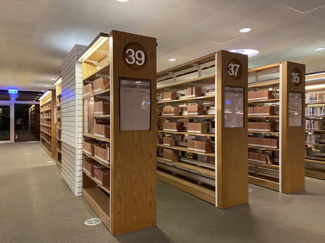  Kaohsiung Public Main Library ห้องสมุดเกาสง