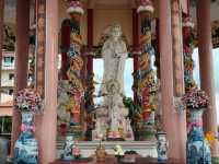 ไหว้พระขอพร ที่เกาะลอยศรีราชา
