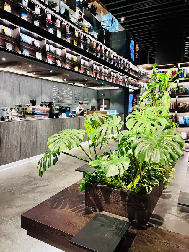 Tsutaya Books at Pavilion Bukit Jalil: KL’s Most Beautiful and Instagrammable Bookstore