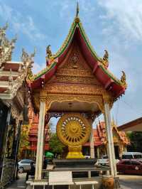 สักการะหลวงพ่อเปิ่น วัดบางพระ