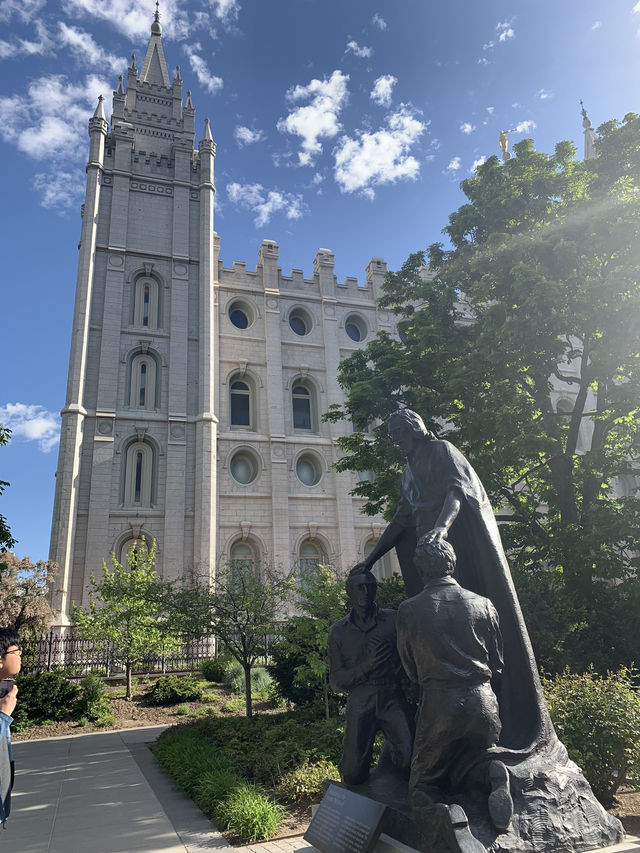 A Spring Morning at the Salt Lake Temple: Blooms and Serenity