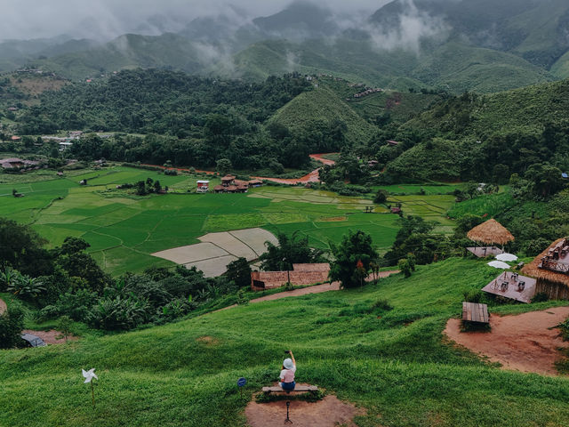 คาเฟ่นี้สวยที่สุดหน้าฝน🌿
