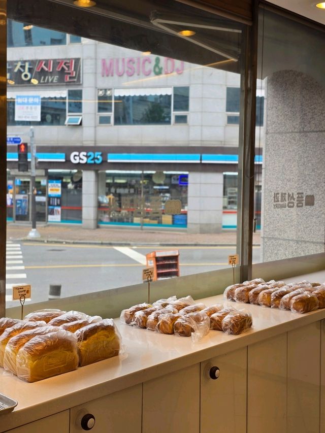 옥수수식빵 달인이 운영하는 익산빵집🌽🍞