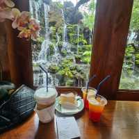 คาเฟ่สุดฟิน ในปั๊มน้ำมัน - FORTY-NINE Coffee House