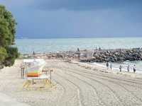  เดินเล่นริมทะเลที่ Cottesloe Beach