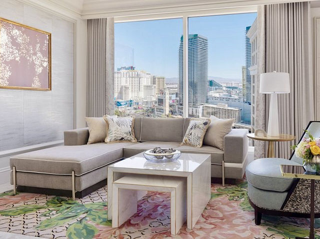 The Bellagio Hotel – Vegas Elegance in Full Bloom