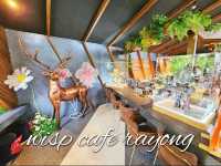 Wisp Cafe Rayong การออกแบบที่เน้นความเรียบง่าย ลอฟ