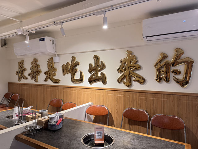 全台首家廣式雞煲｜黃大隆廣式雞煲