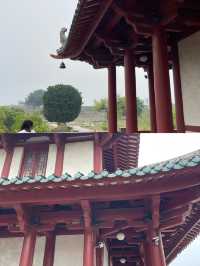 「探訪千年之美－肇慶麗譙樓的神秘魅力」🏰✨🖋️
