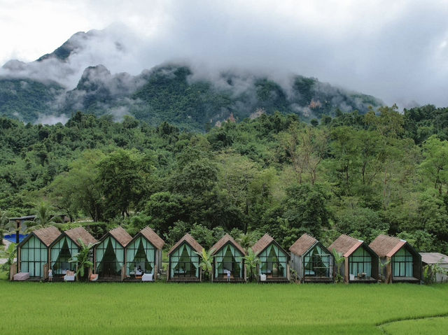Vangvieng Angsavanh - ວັງວຽງອ່າງສະຫວັນ