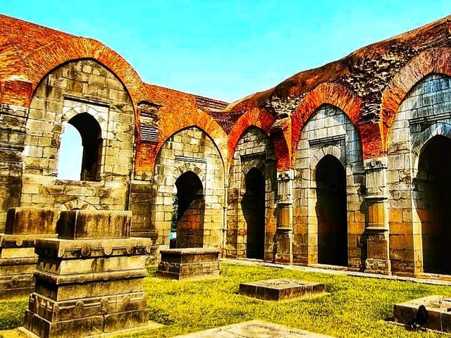 Boro Sona Masjid: The Golden Legacy of Bengal’s Sultanate Era