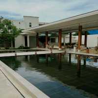 A Hidden Retreat of Tropical Elegance