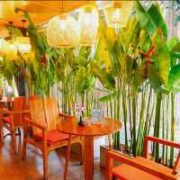 A Taste of Vibrant Flavors and Coastal Charm