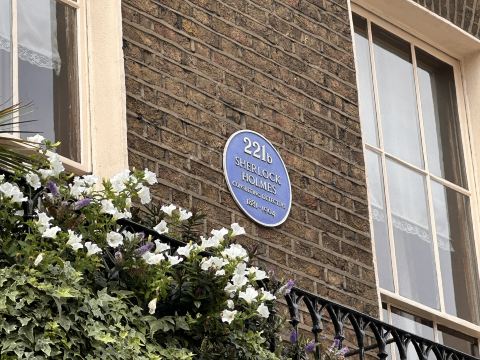 シャーロックホームズ博物館 トランプ 221B Baker St Baker Street Station＆シャーロック・ホームズ博物館】 | Trip.com