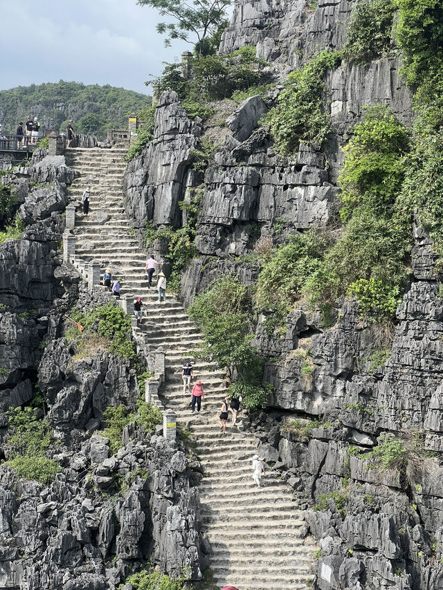 Hang Múa - Stairway to the Dragons 🐉