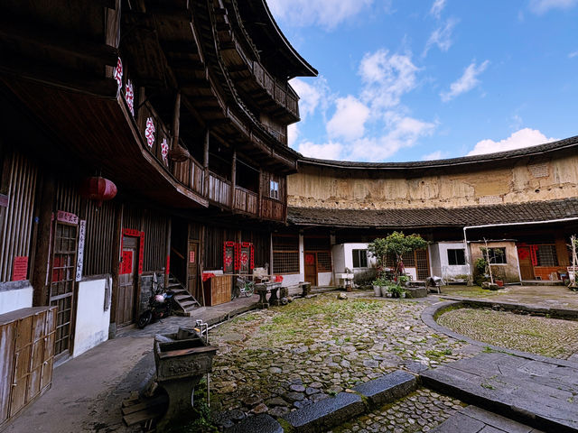 農村の生活を垣間見る福建土楼