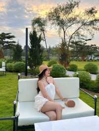Quán cà phê vibe châu Âu đẹp như resort mới toanh vừa xuất hiện tại Sài Gòn