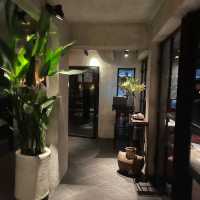 ร้าน "EAT ME" Restaurant บางรัก