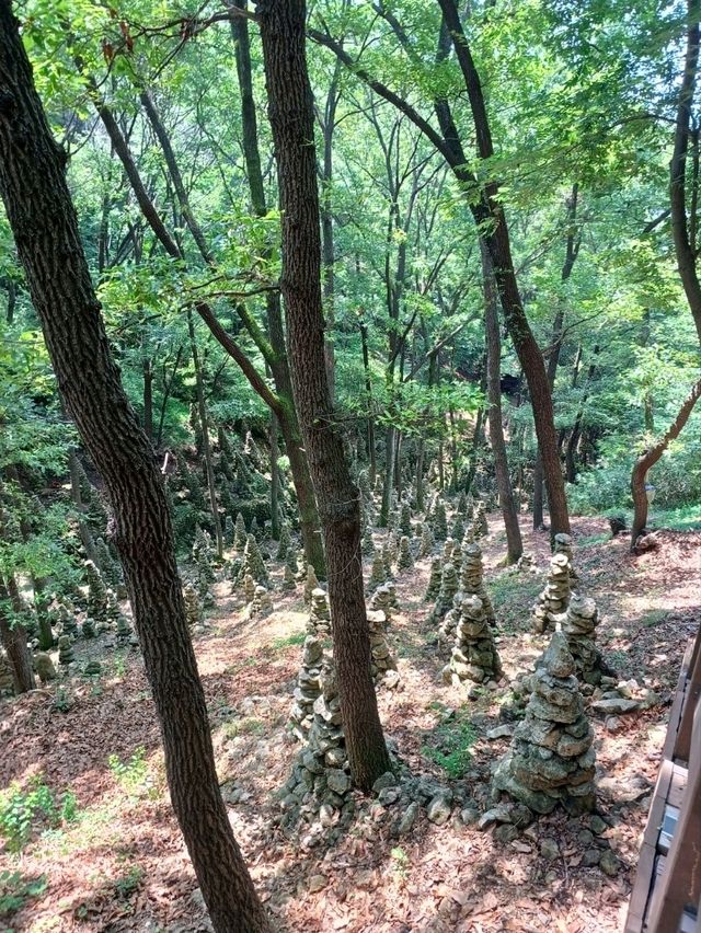 마음이 따뜻해지는 돌탑길