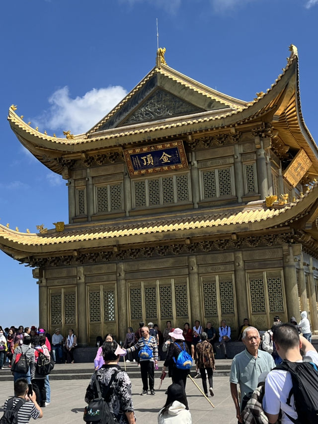 📍Leshan + Mount Emei in a Day – Yes, You Can!