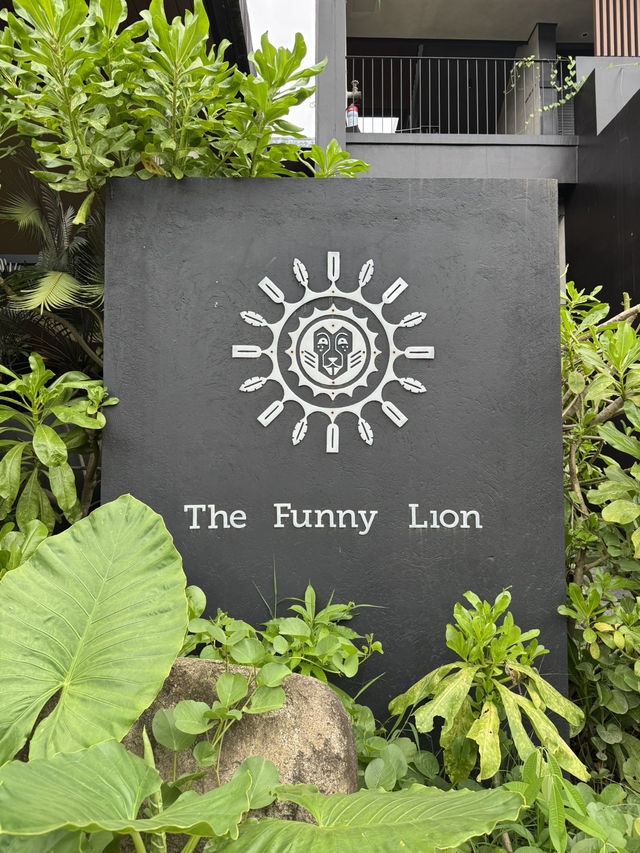 Checkmate & Chill: A Wholesome Escape at The Funny Lion El Nido 🦁♟️
