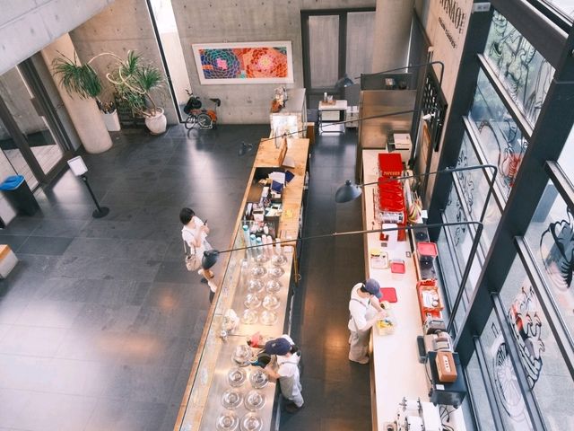 台灣爆米香結合義式冰淇淋！台南獨棟清水模店