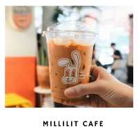 🧡 คาเฟ่เรโทรสีส้มสุดชิค: Millilit Cafe