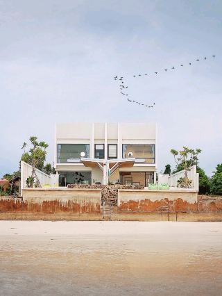 Padana Beachfront