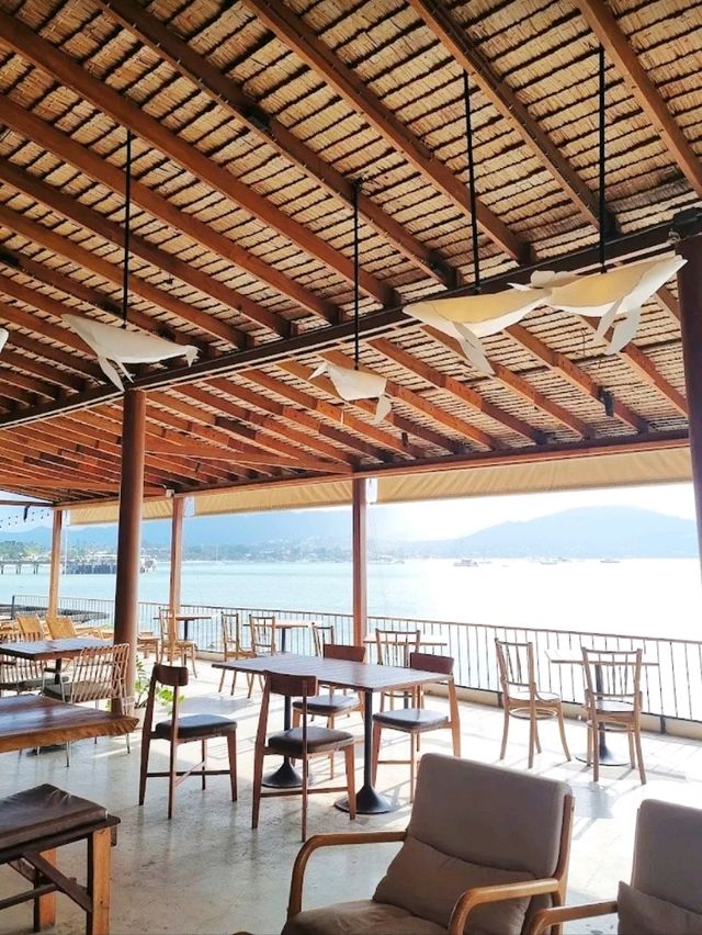 SEA SUN Samui Cafe': คาเฟ่วิวหลักล้าน ใกล้พระใหญ่ 
