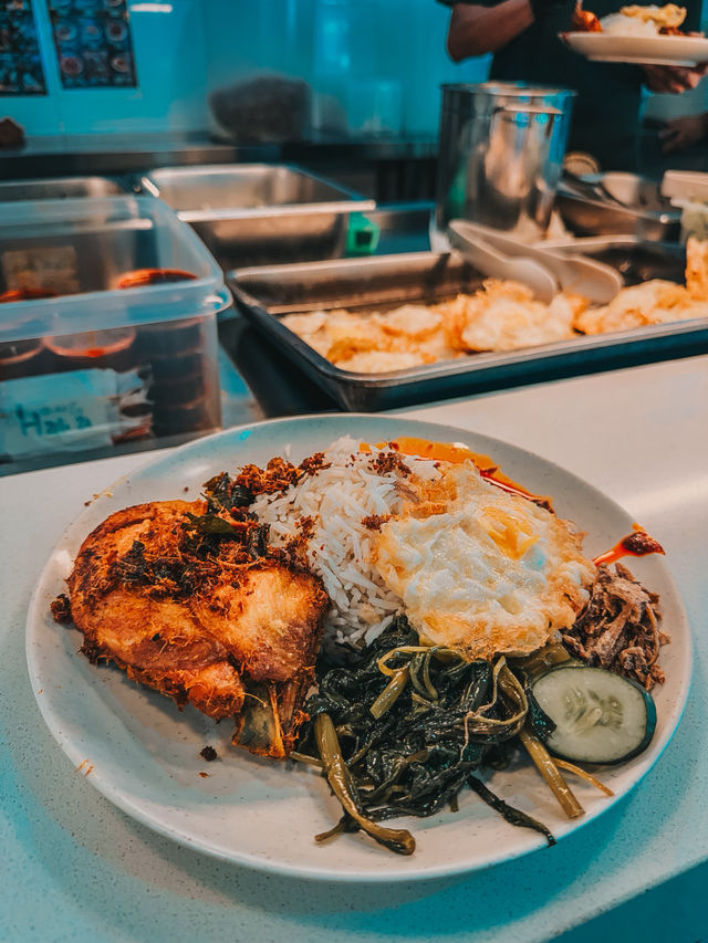 Spicy Satisfaction in the Afternoon – Nasi Lemak Burung Hantu @ SS15