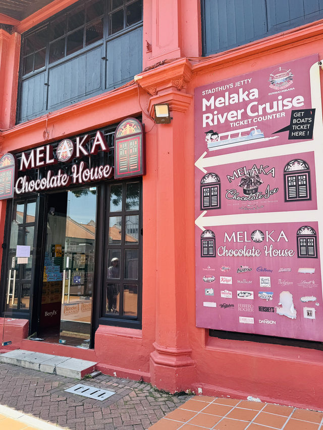 Chocolates, Murals & Heritage Streets