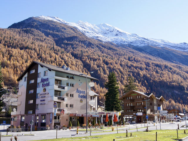 🚂 Tasch → Zermatt – A Magical 12-Minute Train Slice of Swiss Heaven