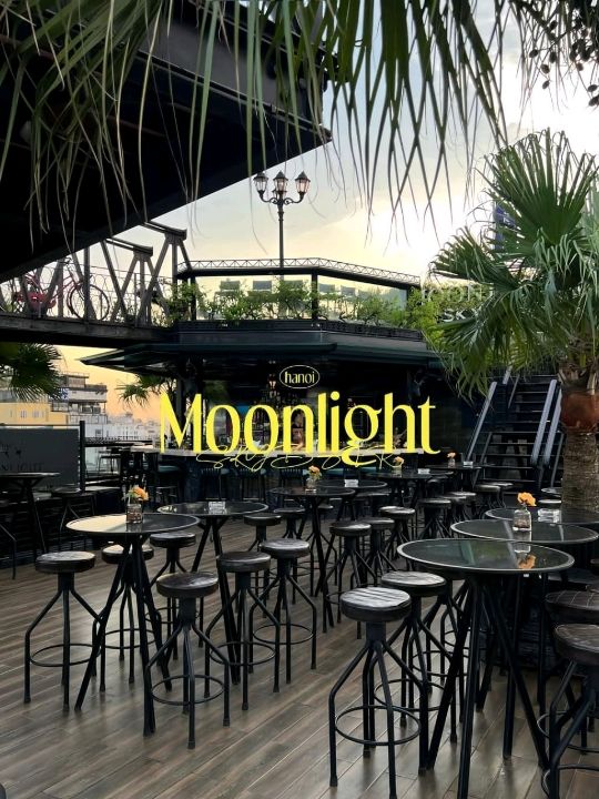 Moonlight Sky Bar